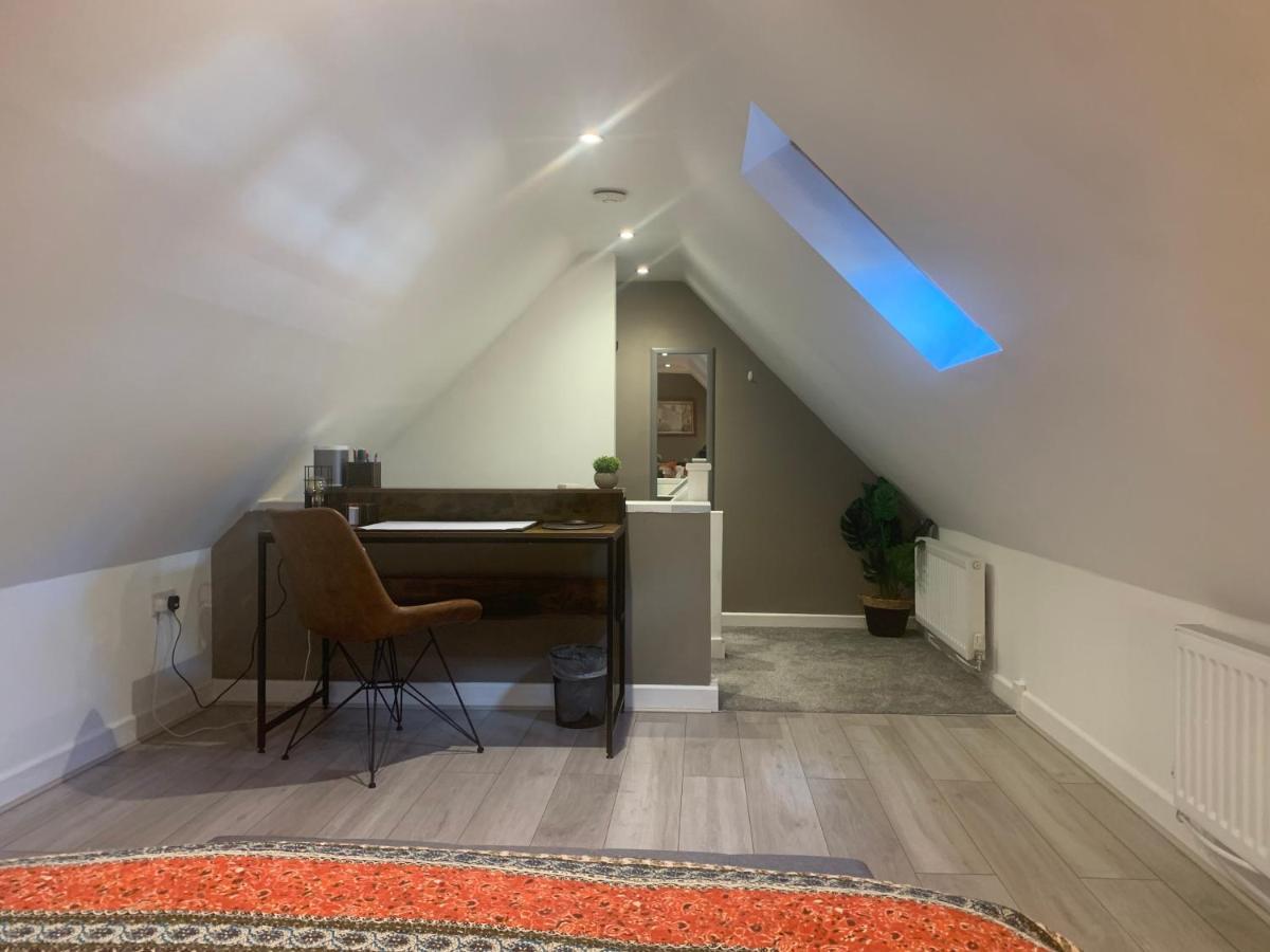 Villa Fantastic Location, Annexe With Hot Tub à Warmingham Extérieur photo