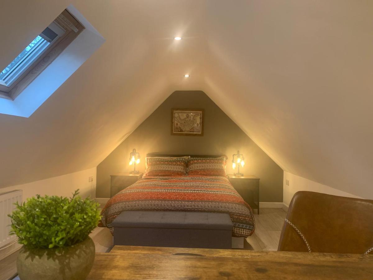 Villa Fantastic Location, Annexe With Hot Tub à Warmingham Extérieur photo
